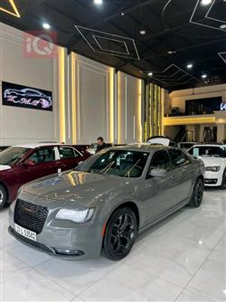 کرایسلەر 300